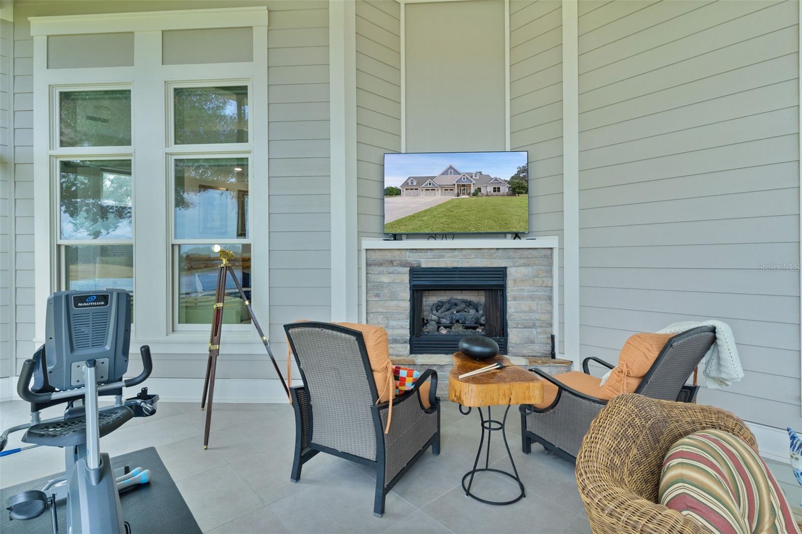 Image 64 of 99 For 2765 Saddlebrook Circle