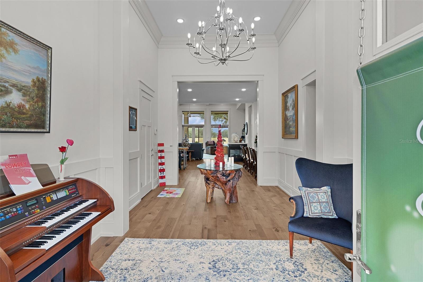 Image 8 of 99 For 2765 Saddlebrook Circle