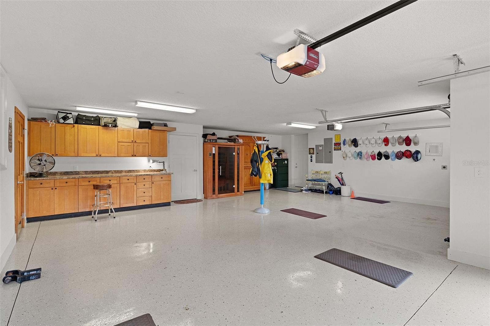 Image 86 of 99 For 2765 Saddlebrook Circle