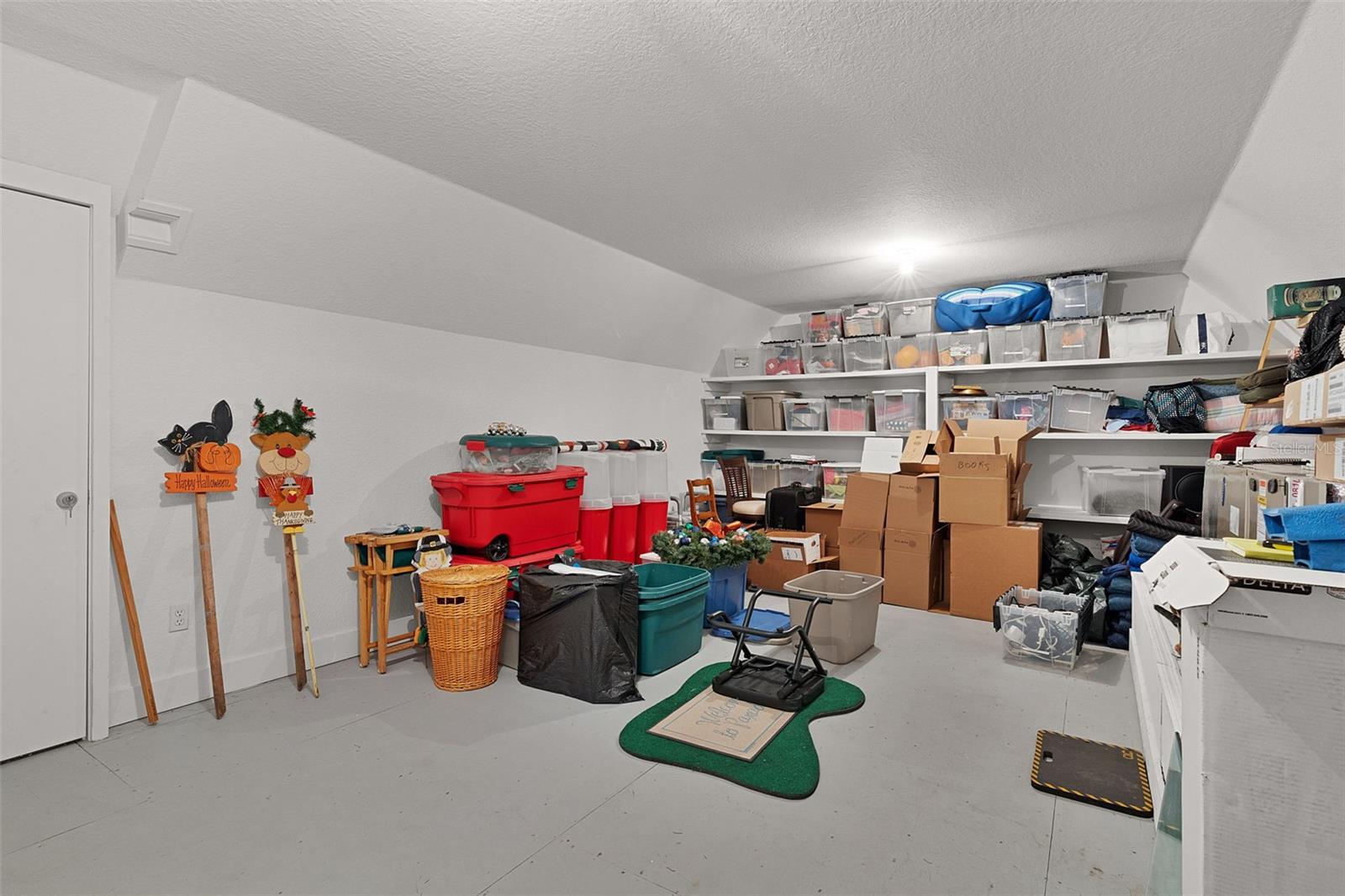 Image 87 of 99 For 2765 Saddlebrook Circle