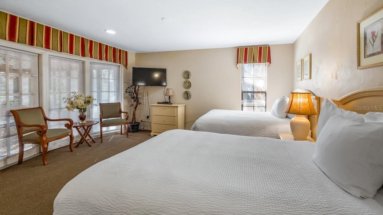 Image 27 of 56 For 708 Santa Cruz Lane 708