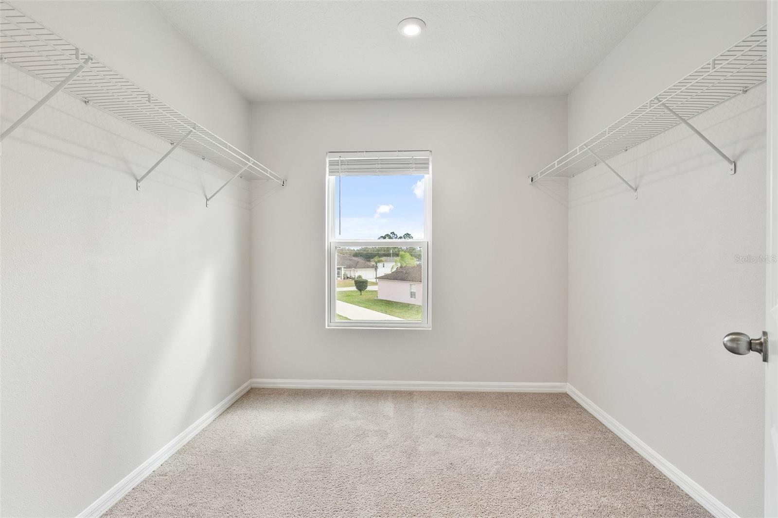 Image 33 of 38 For 1463 Swan Court