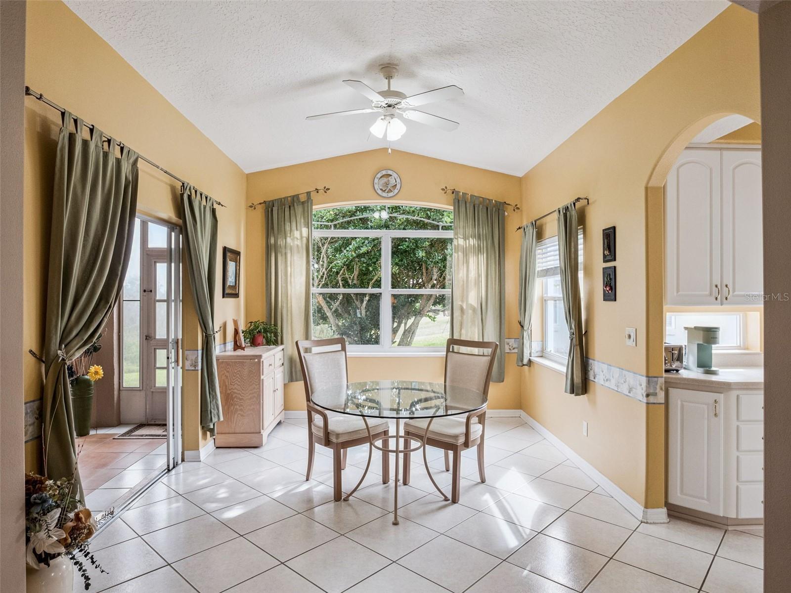 Image 10 of 55 For 4741 St Andrews Arcade