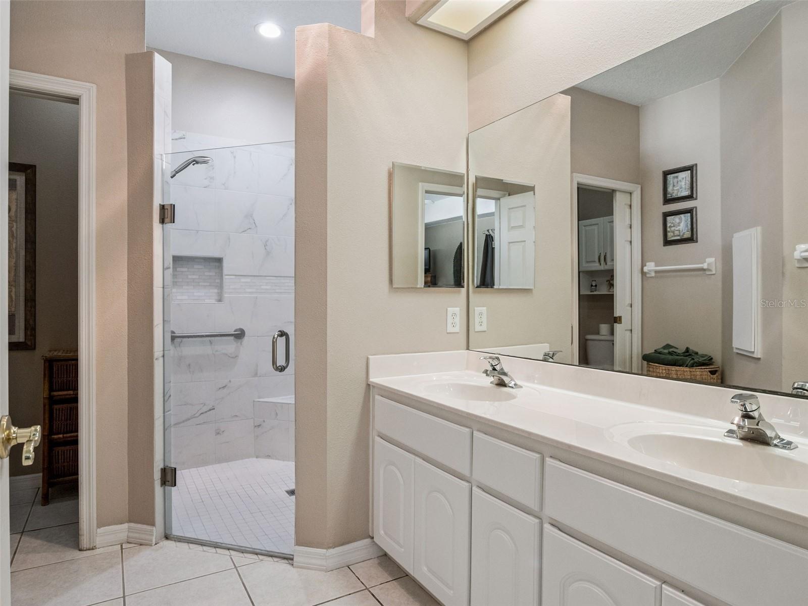 Image 16 of 55 For 4741 St Andrews Arcade