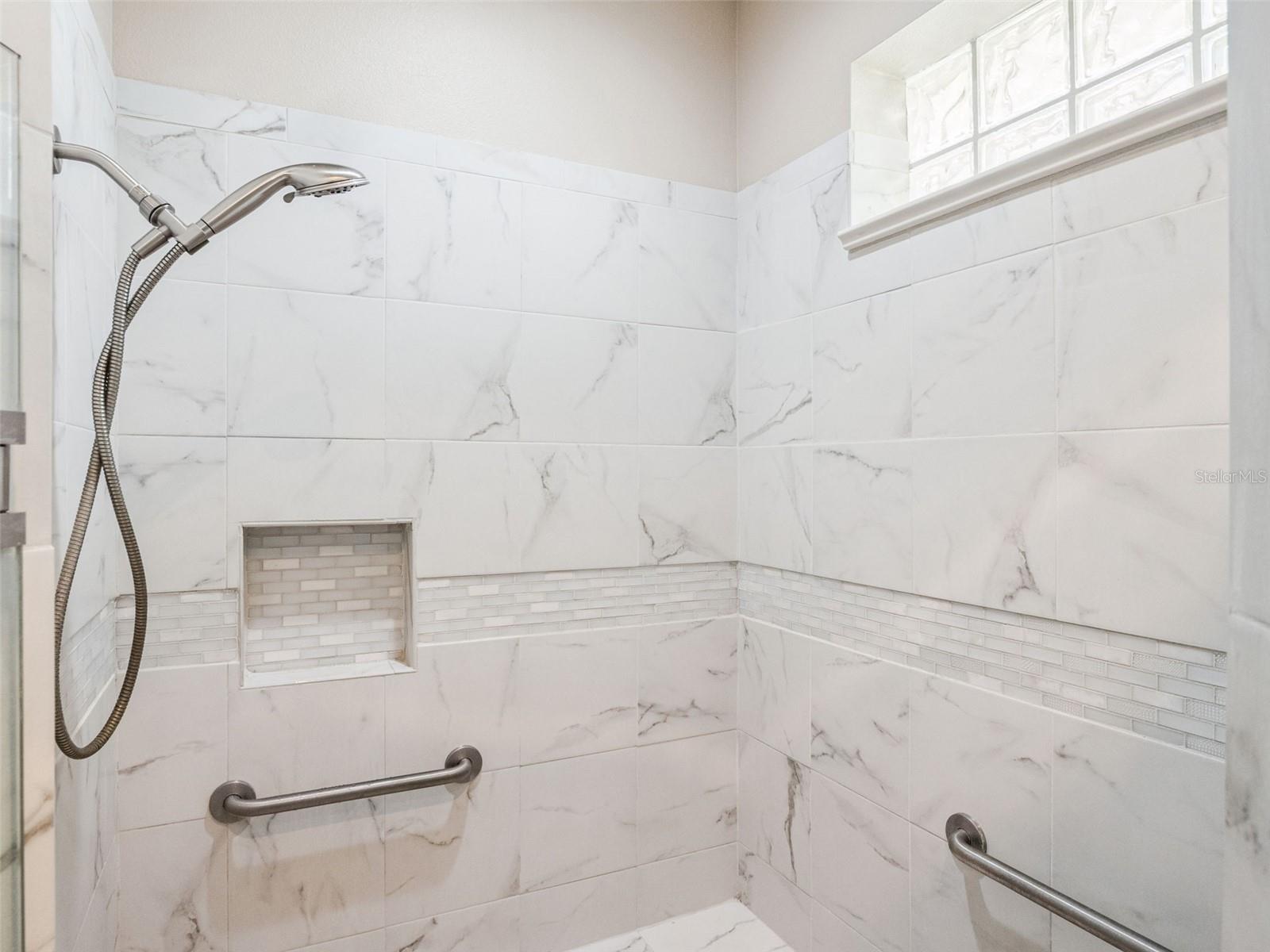 Image 17 of 55 For 4741 St Andrews Arcade