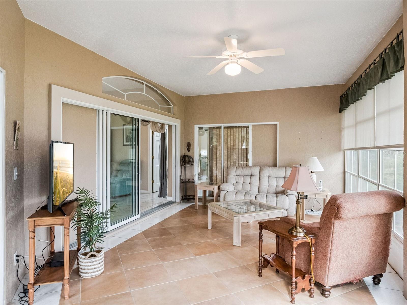 Image 24 of 55 For 4741 St Andrews Arcade