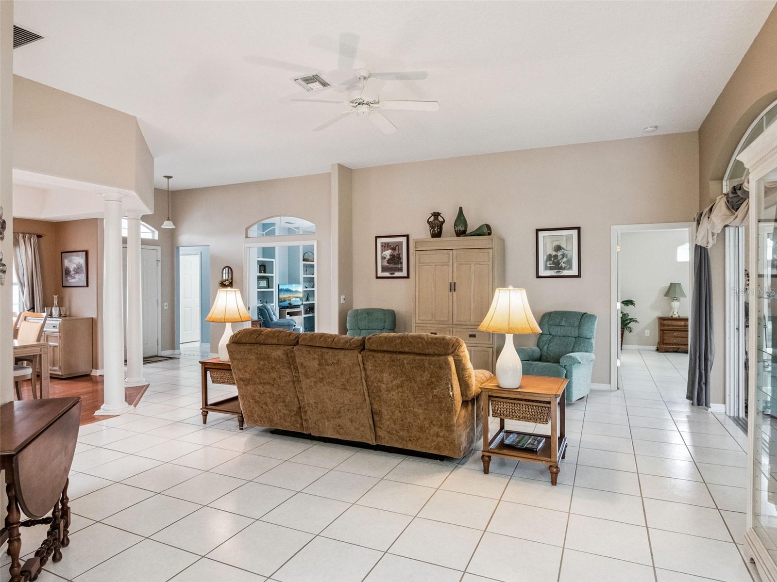 Image 7 of 55 For 4741 St Andrews Arcade