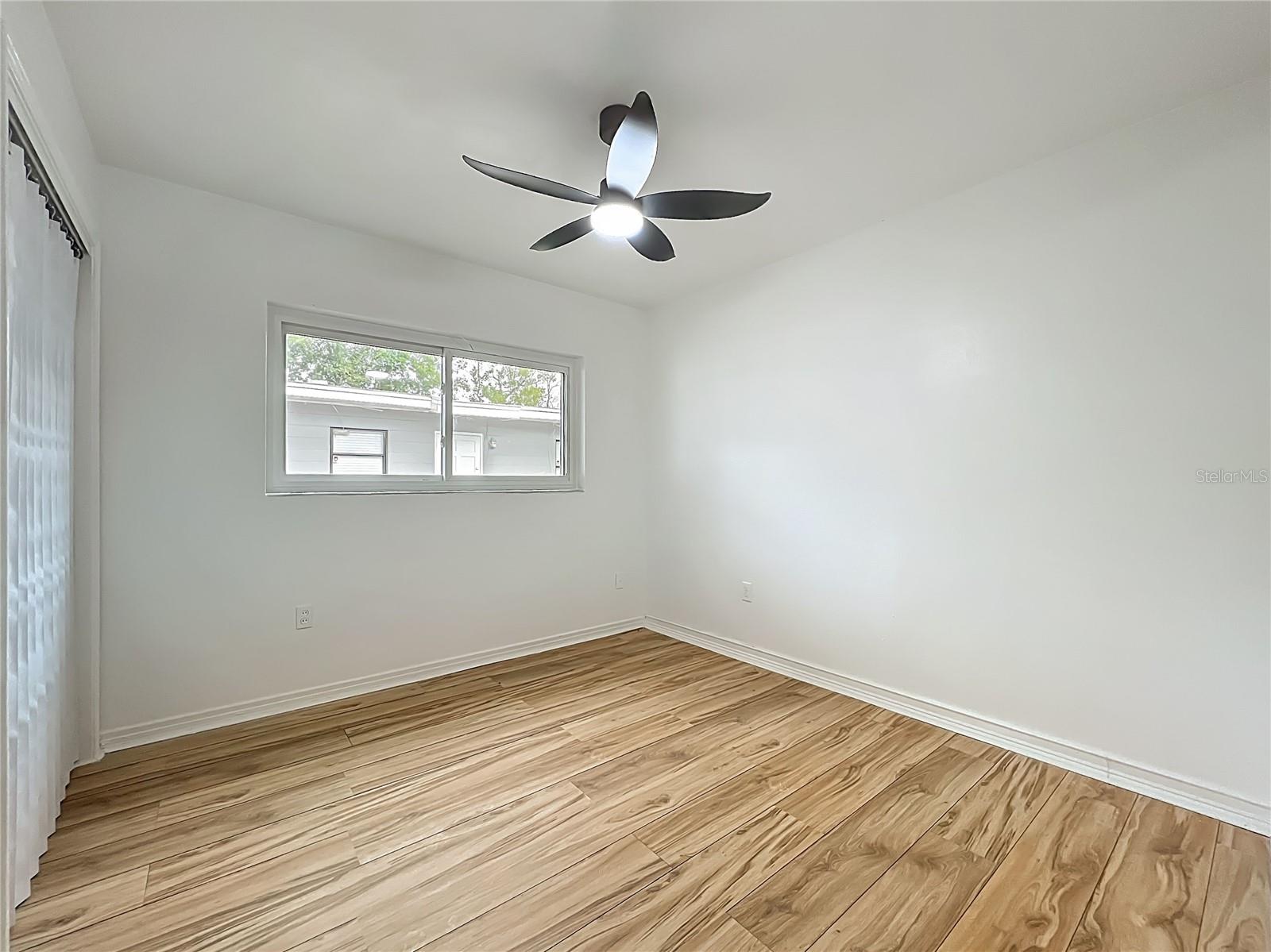 Image 12 of 32 For 2316 Hastings Street