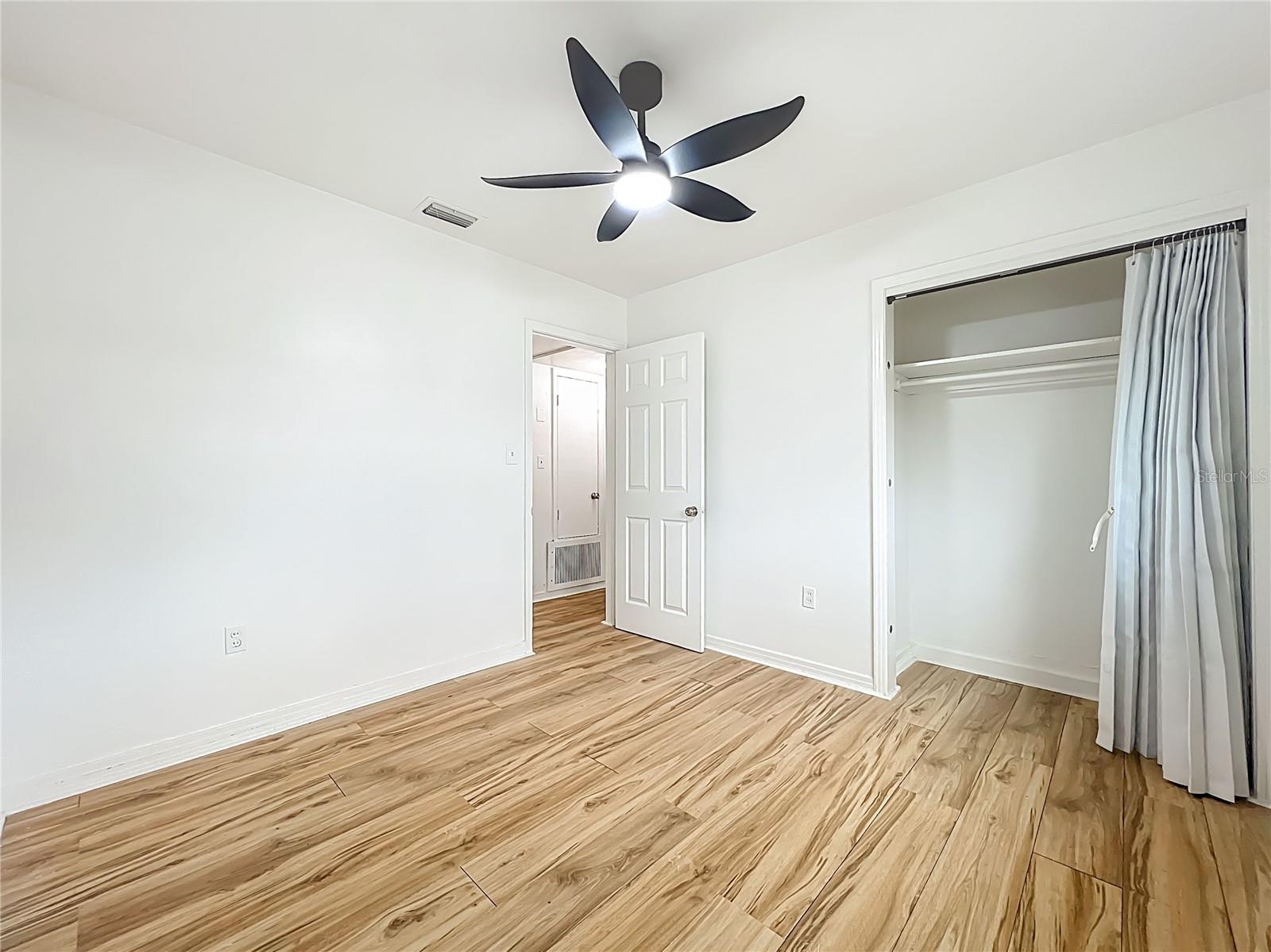 Image 13 of 32 For 2316 Hastings Street