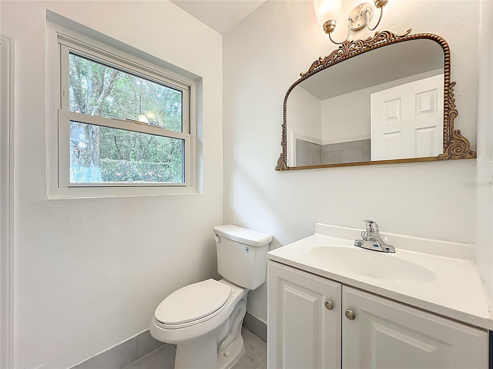 Image 14 of 32 For 2316 Hastings Street