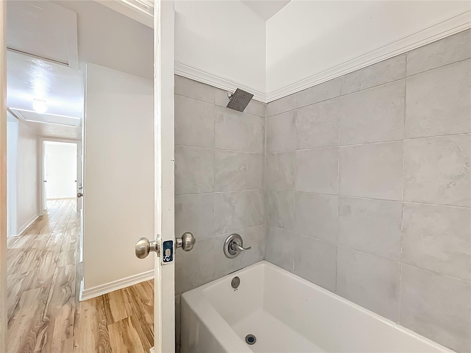 Image 15 of 32 For 2316 Hastings Street