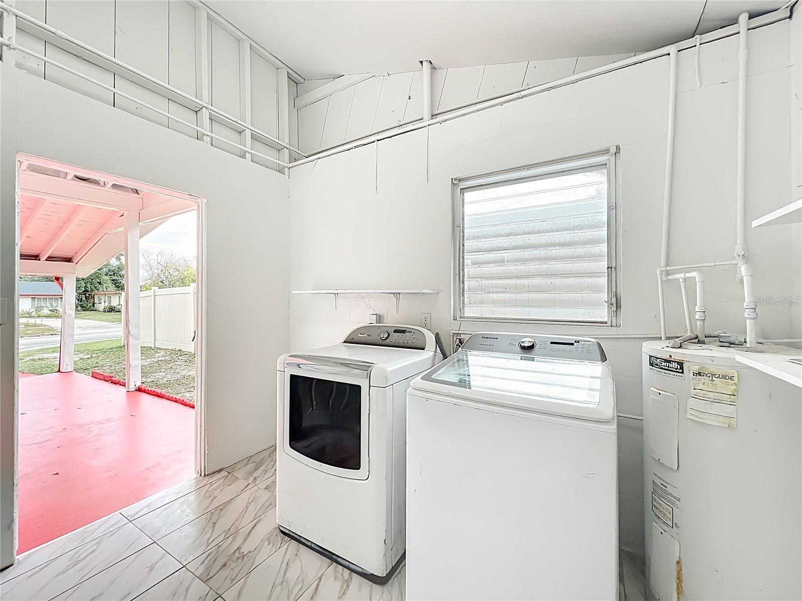 Image 23 of 32 For 2316 Hastings Street