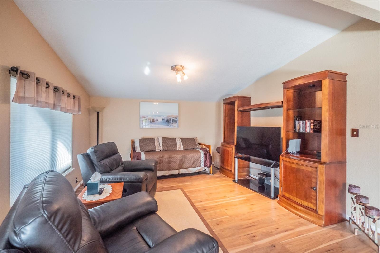 Image 14 of 60 For 34205 Island Drive