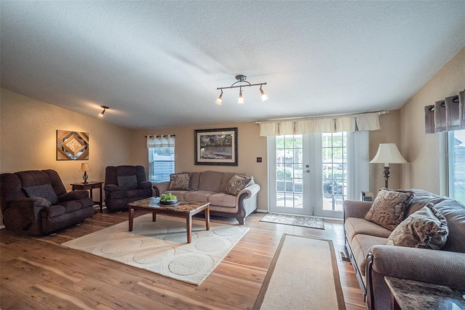 Image 16 of 60 For 34205 Island Drive