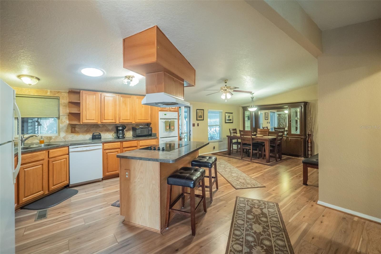 Image 9 of 60 For 34205 Island Drive