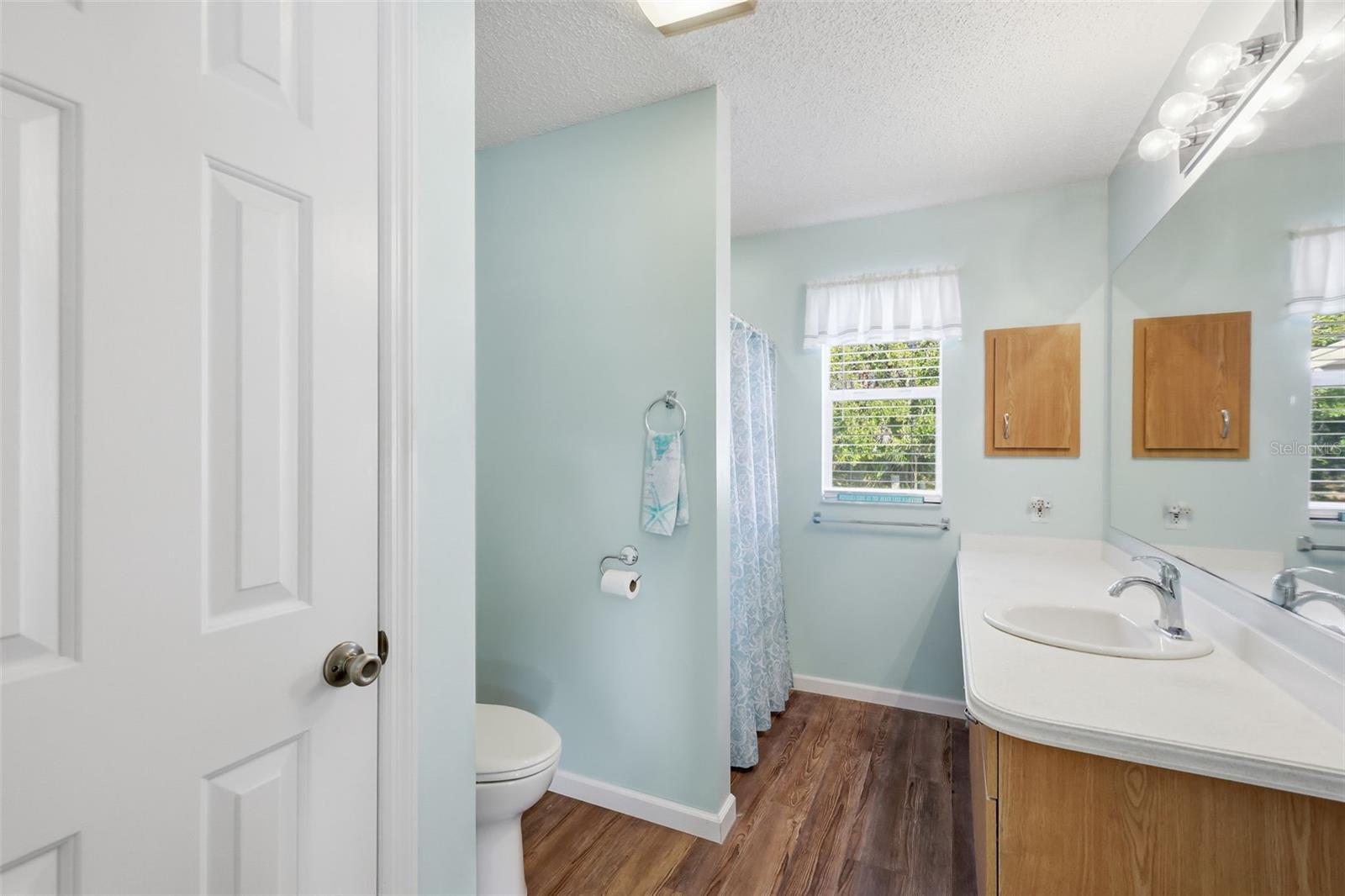 Image 18 of 37 For 1415 Juarez Place