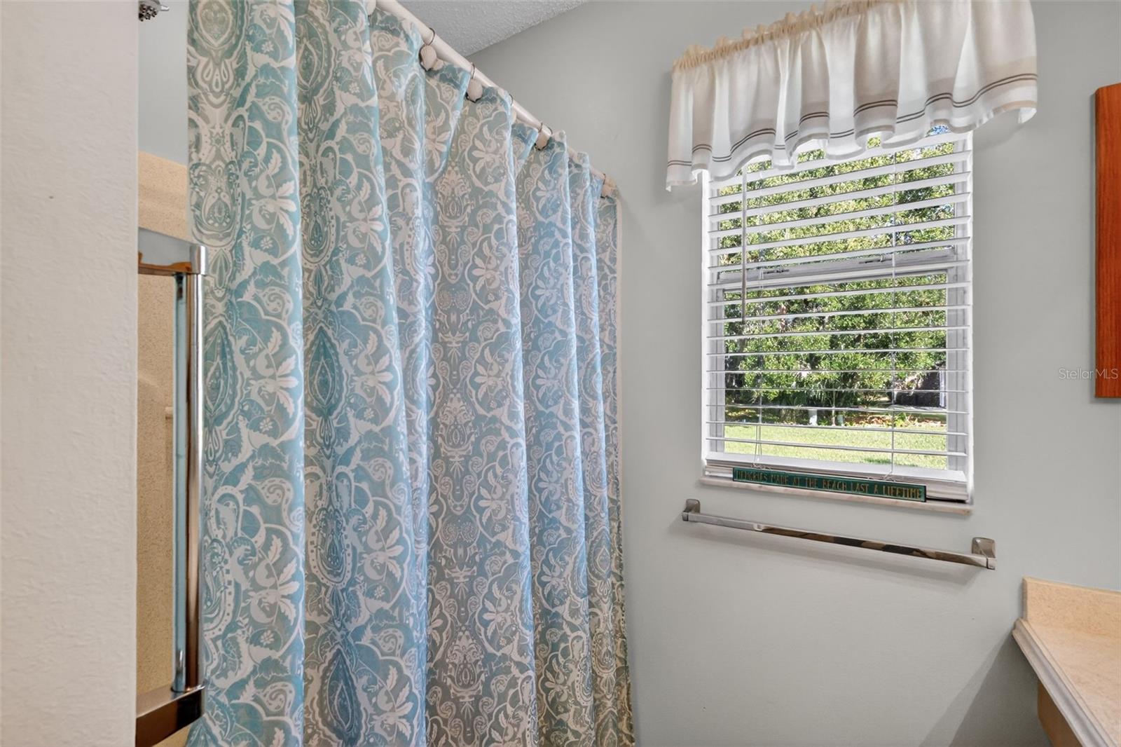 Image 20 of 37 For 1415 Juarez Place