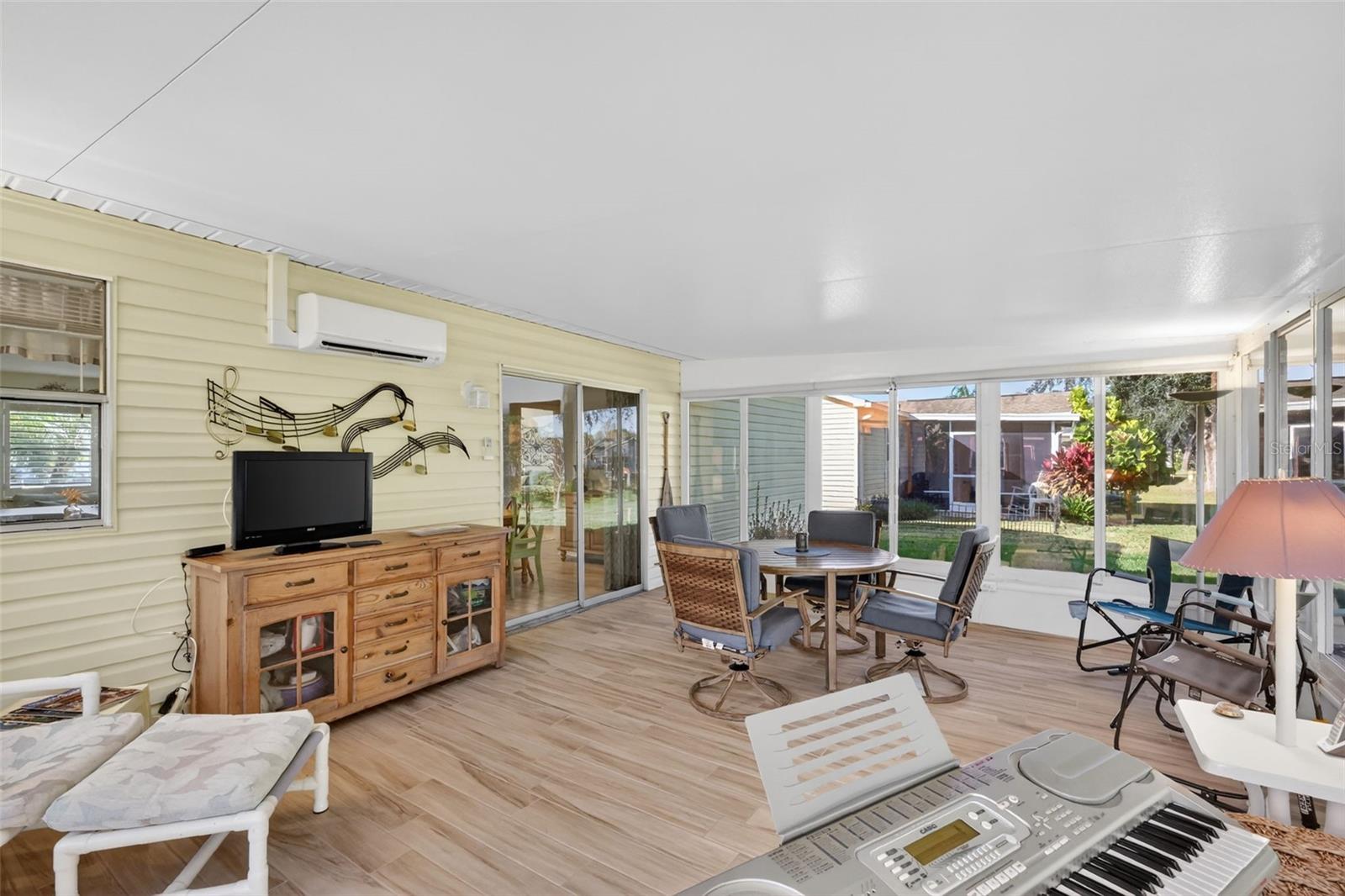 Image 27 of 37 For 1415 Juarez Place