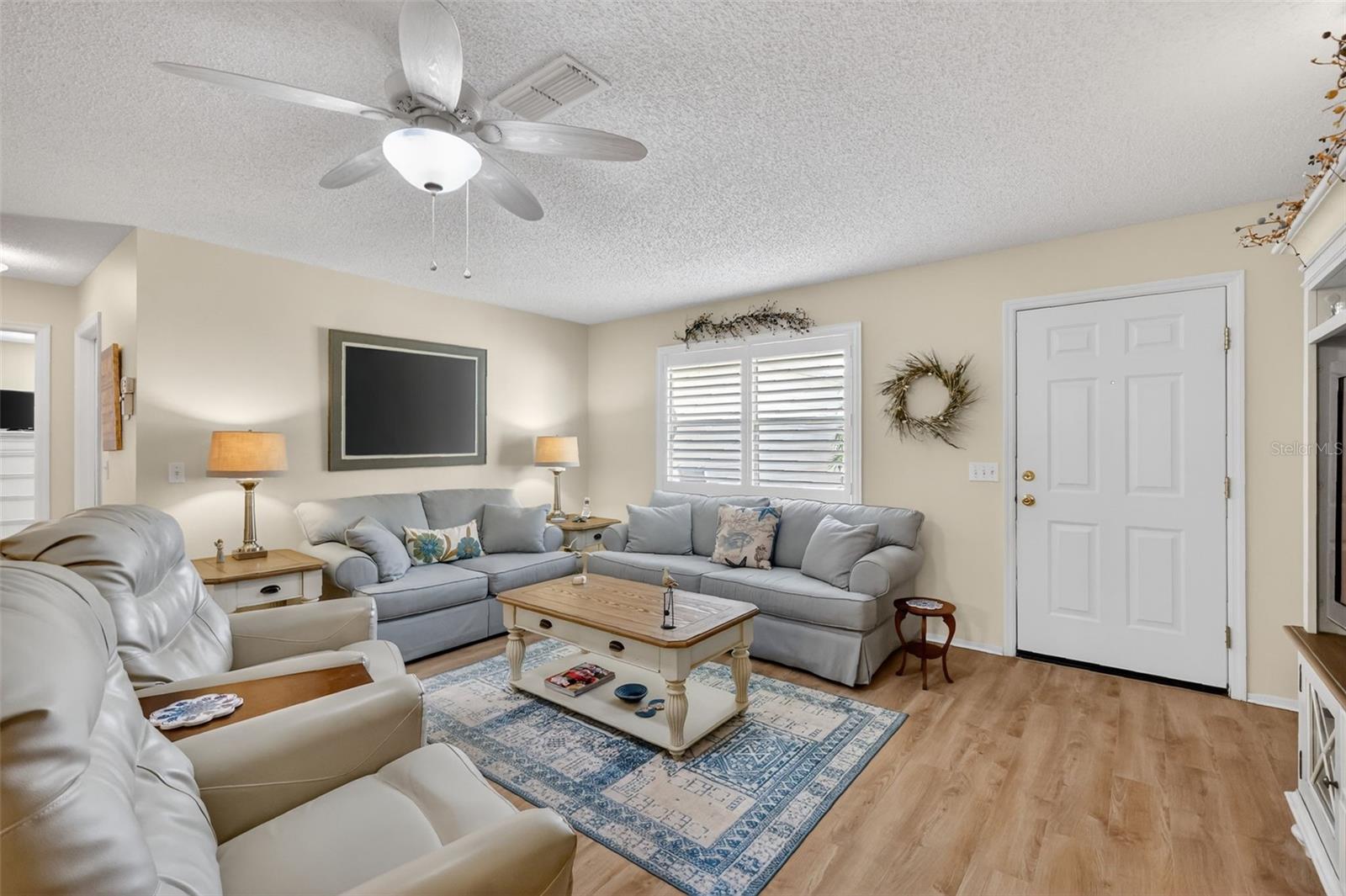 Image 6 of 37 For 1415 Juarez Place