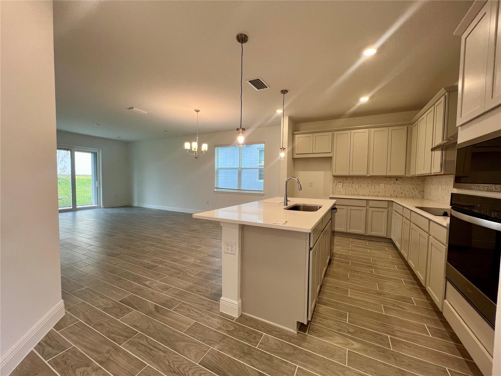 Image 3 of 18 For 2299 Juniper Berry Avenue