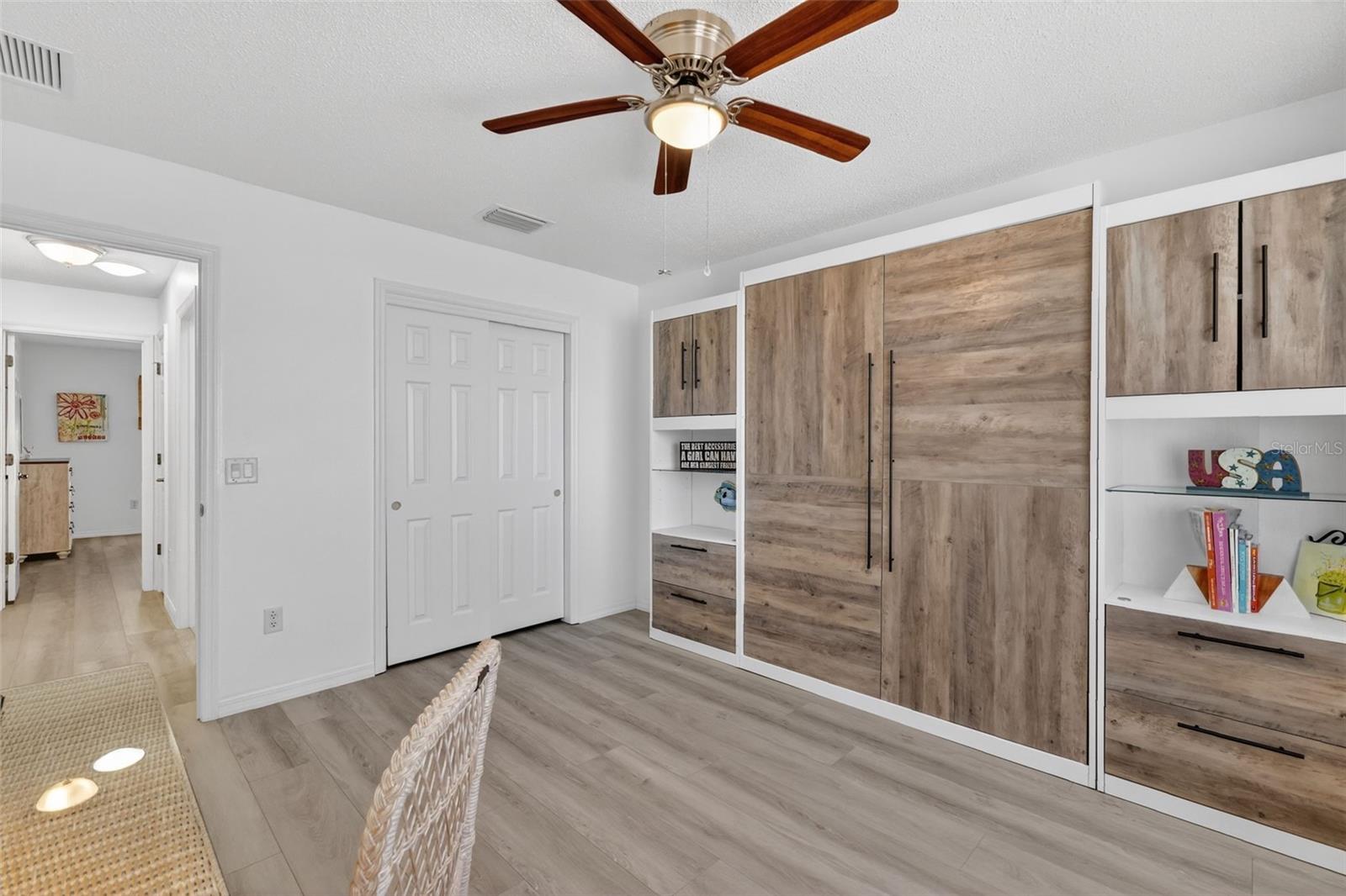 Image 27 of 47 For 2403 St George Avenue