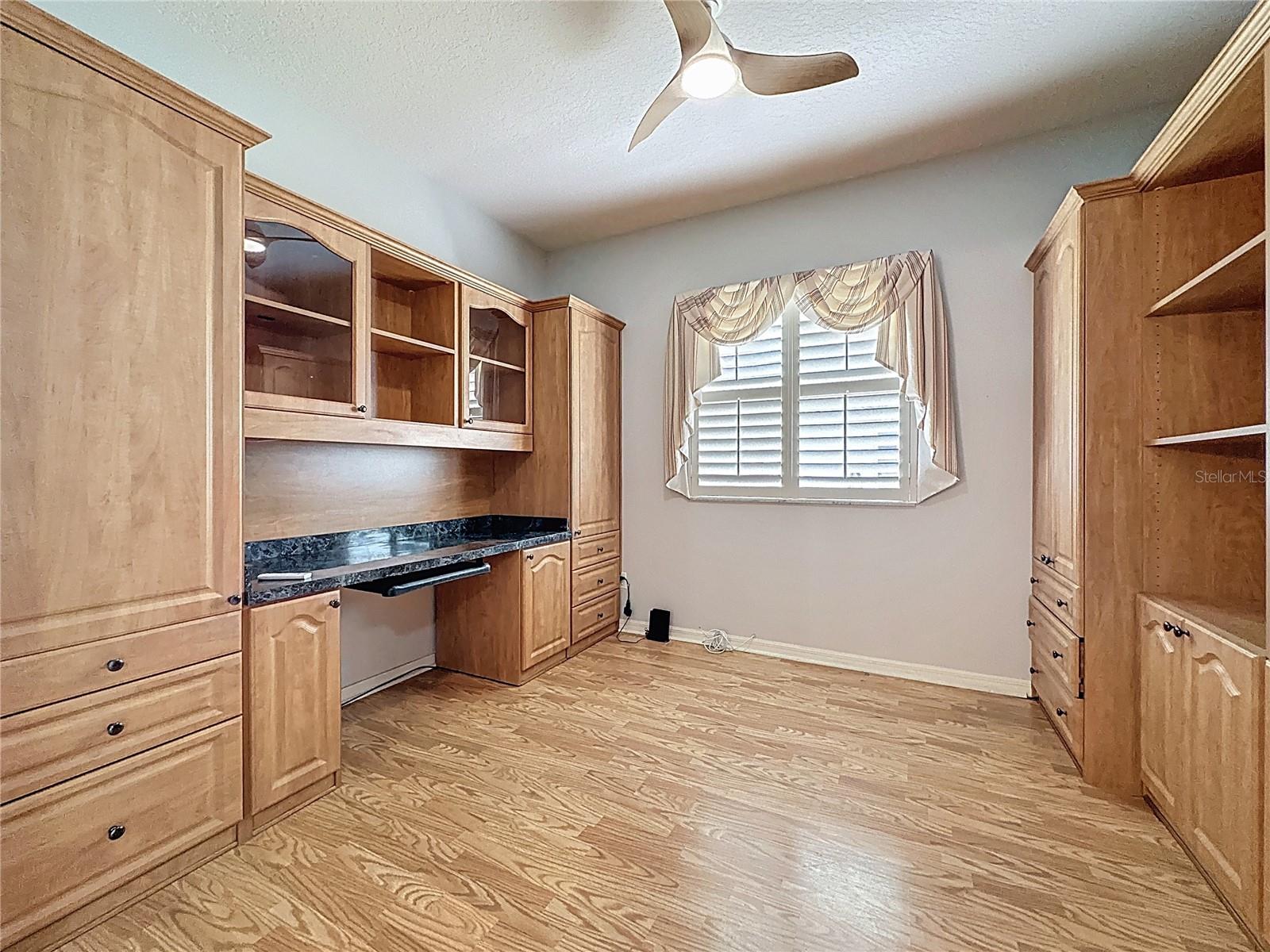 Image 13 of 74 For 3914 Allamanda Court