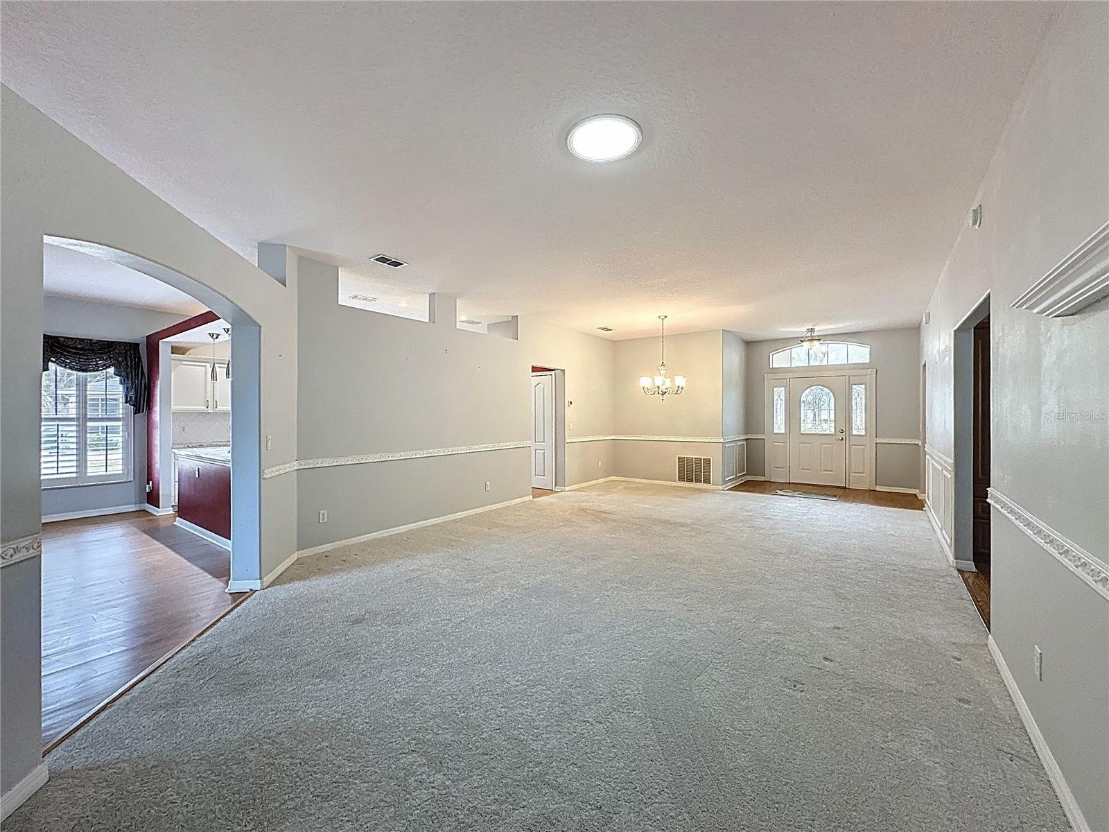 Image 17 of 74 For 3914 Allamanda Court