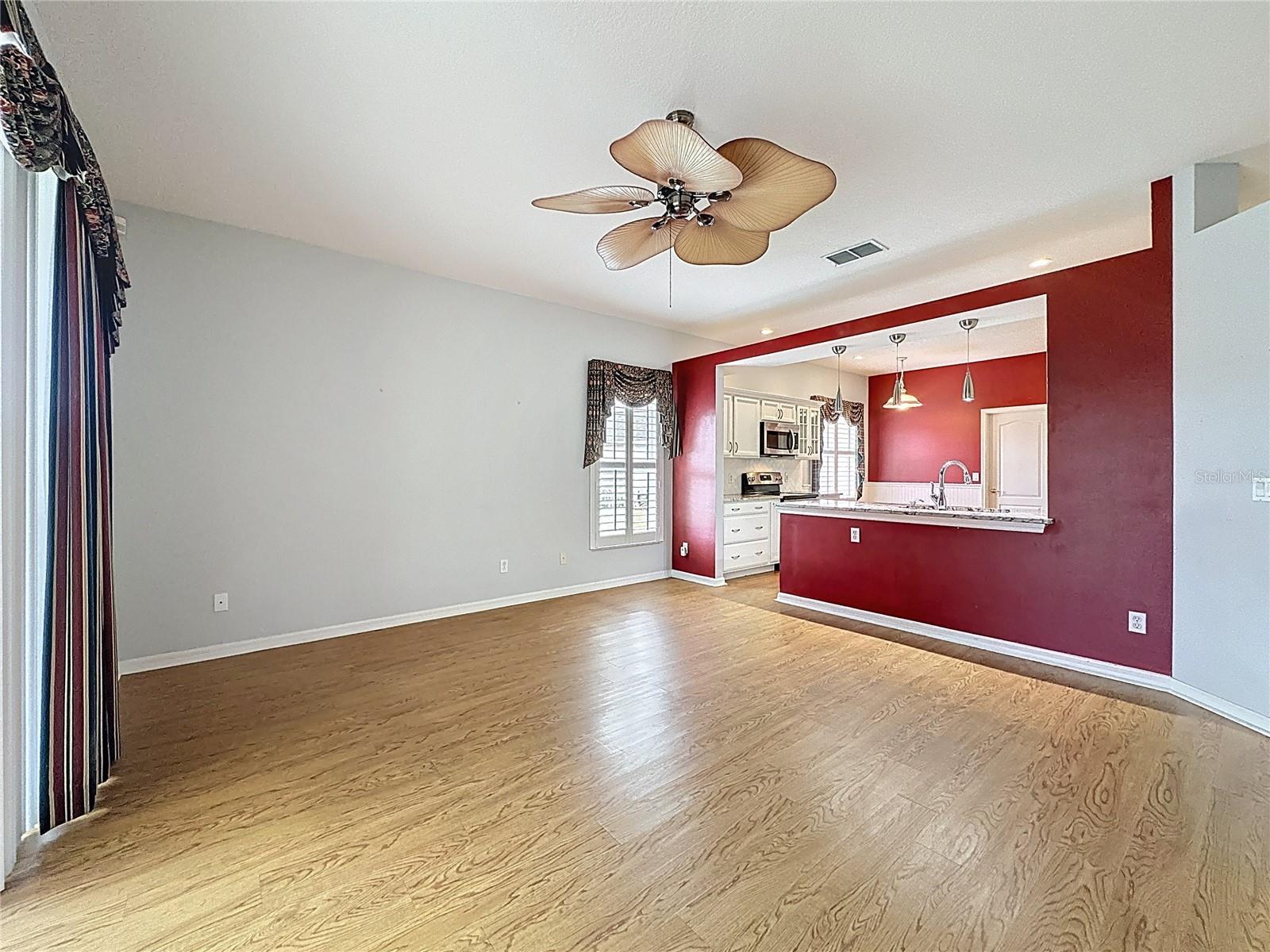 Image 21 of 74 For 3914 Allamanda Court