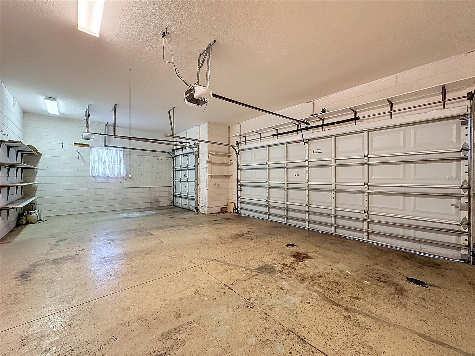 Image 43 of 74 For 3914 Allamanda Court