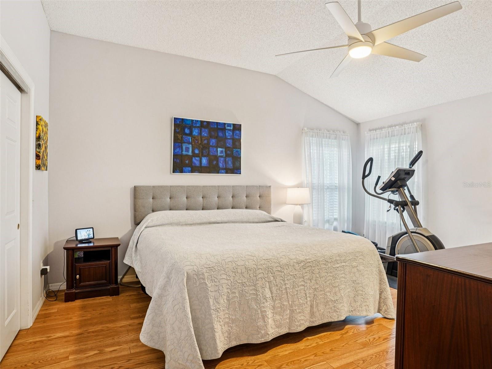 Image 22 of 46 For 1803 Palo Alto Avenue