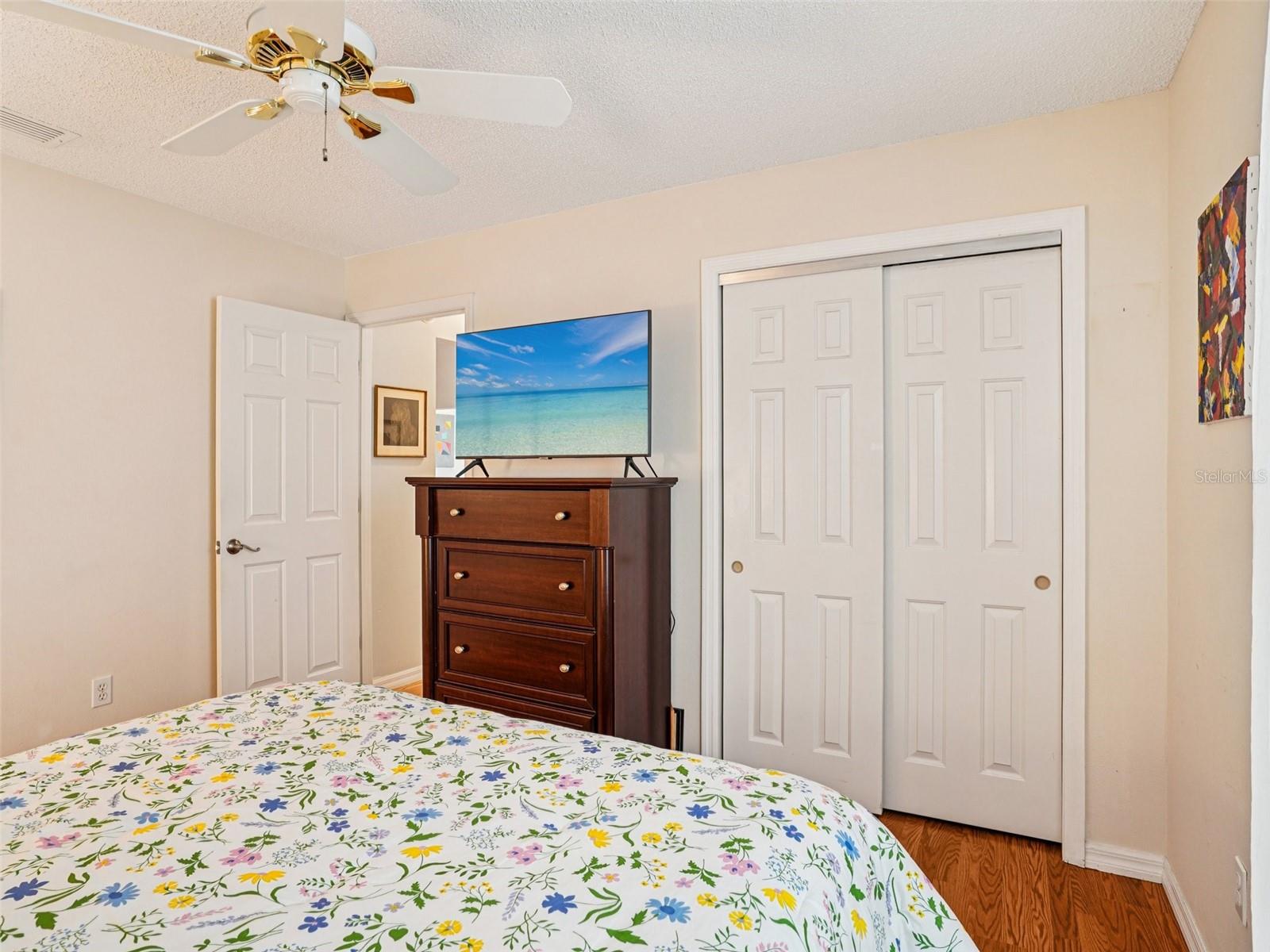 Image 33 of 46 For 1803 Palo Alto Avenue