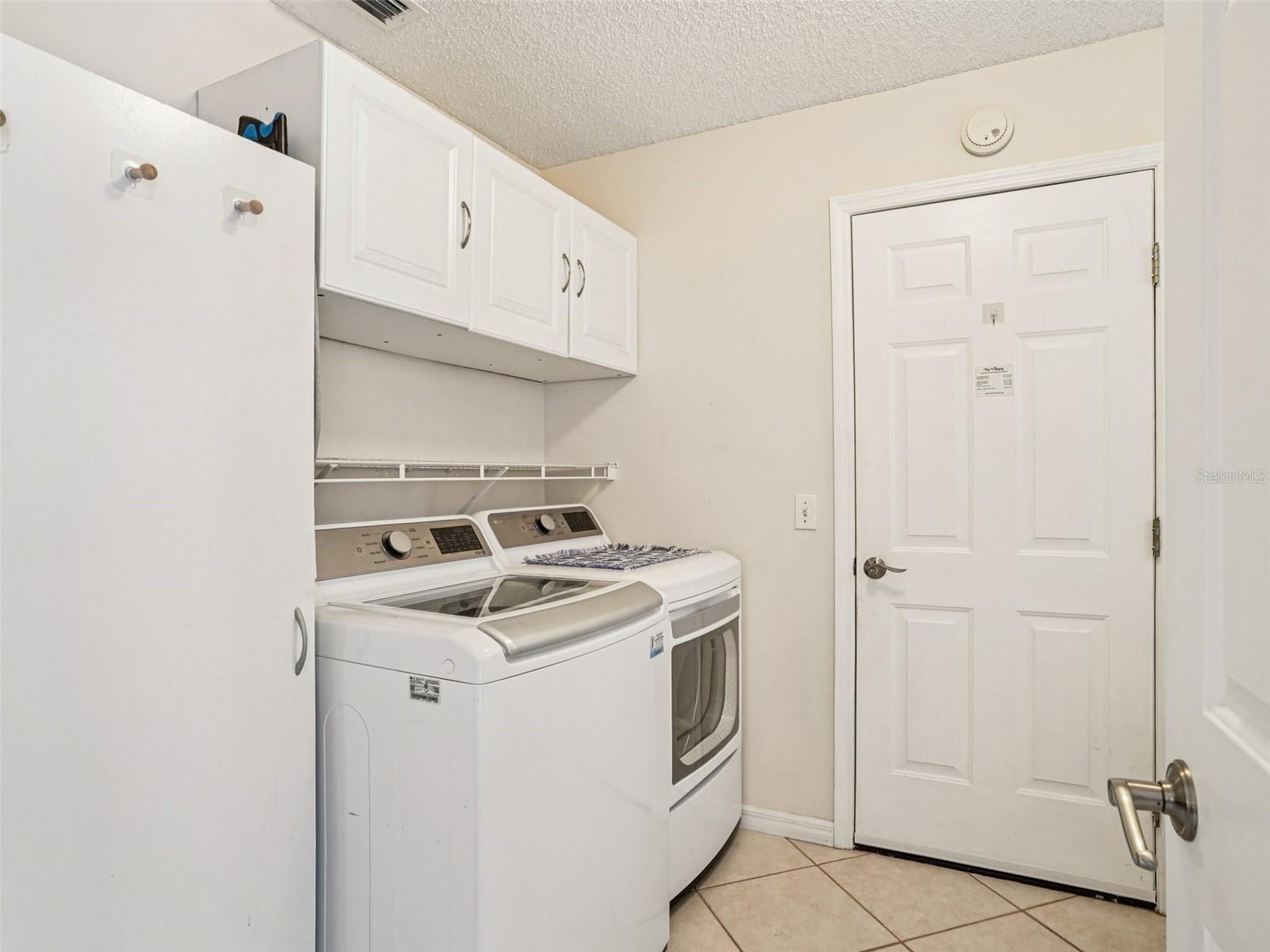 Image 34 of 46 For 1803 Palo Alto Avenue