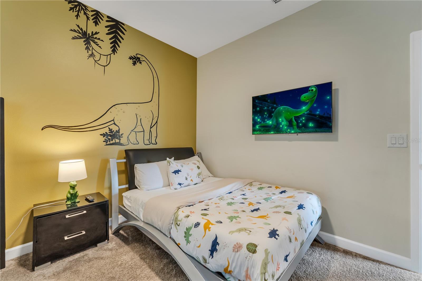 Image 16 of 69 For 1200 Challenge Drive