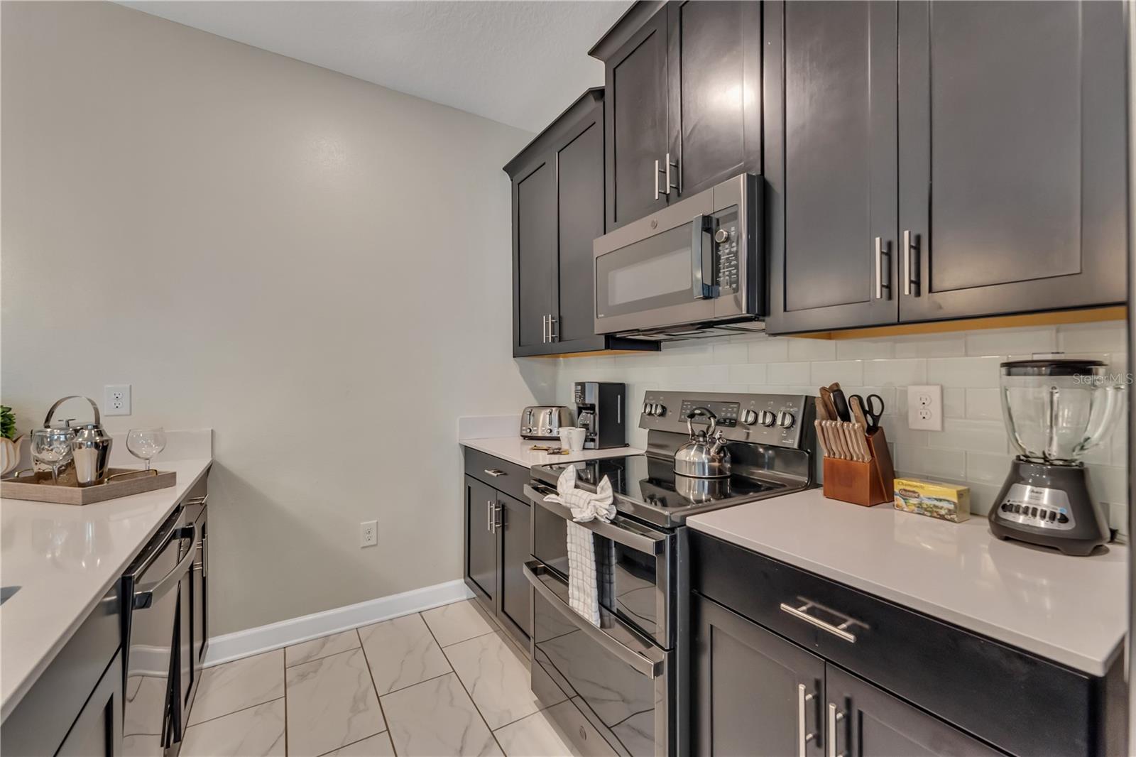 Image 9 of 69 For 1200 Challenge Drive