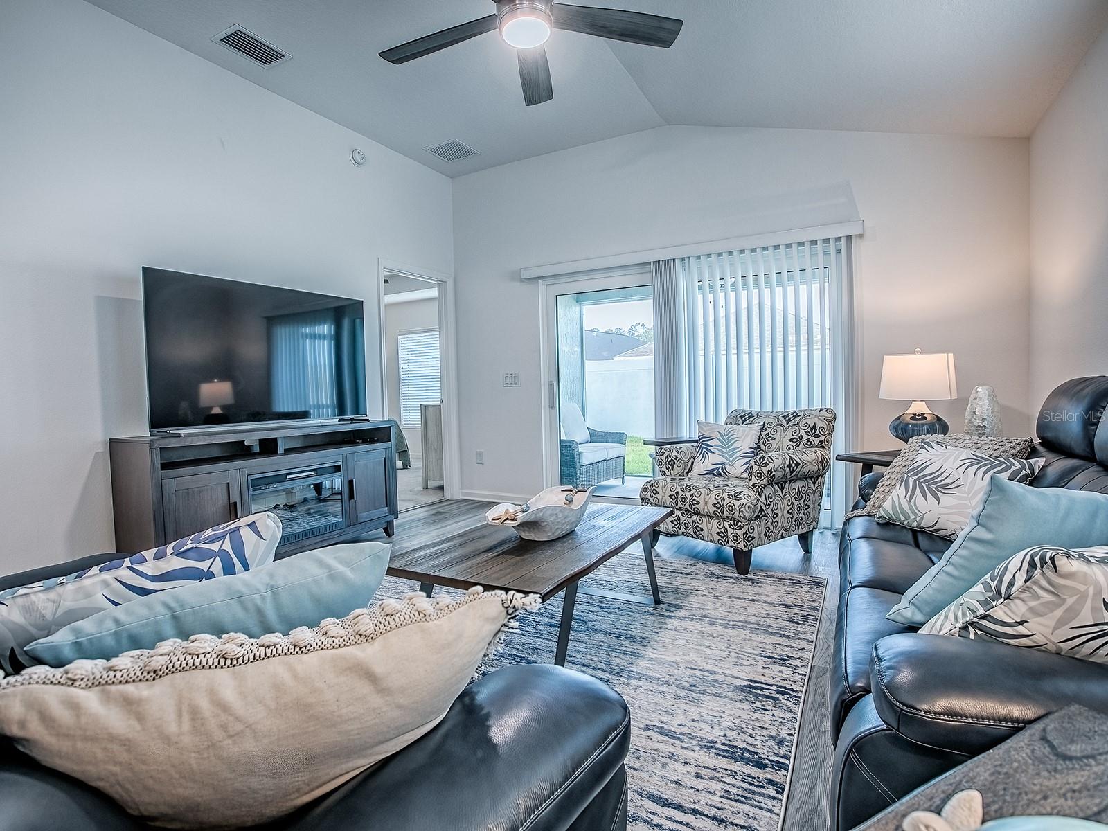 Image 25 of 61 For 7558 Hillard Lane