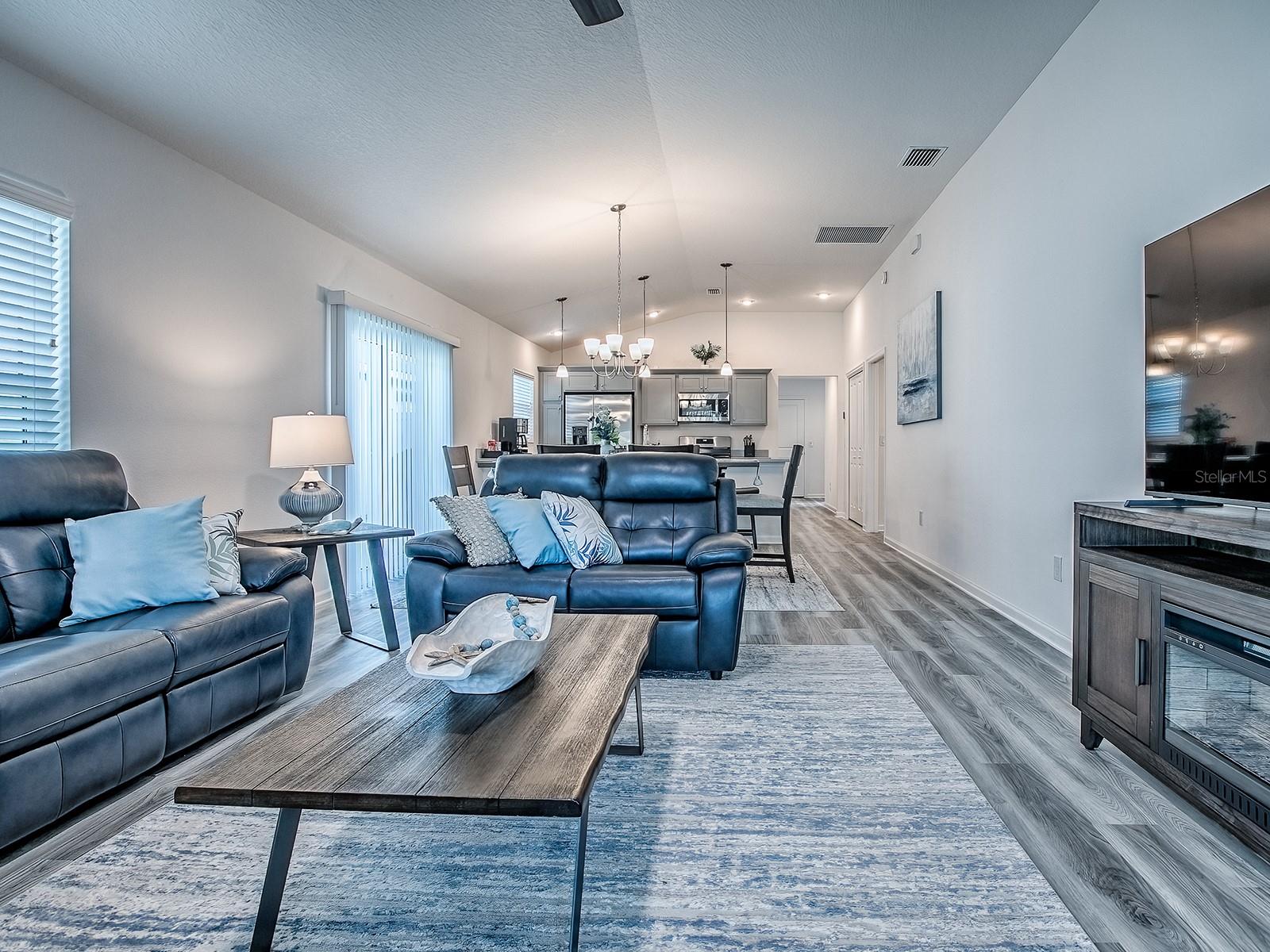 Image 27 of 61 For 7558 Hillard Lane