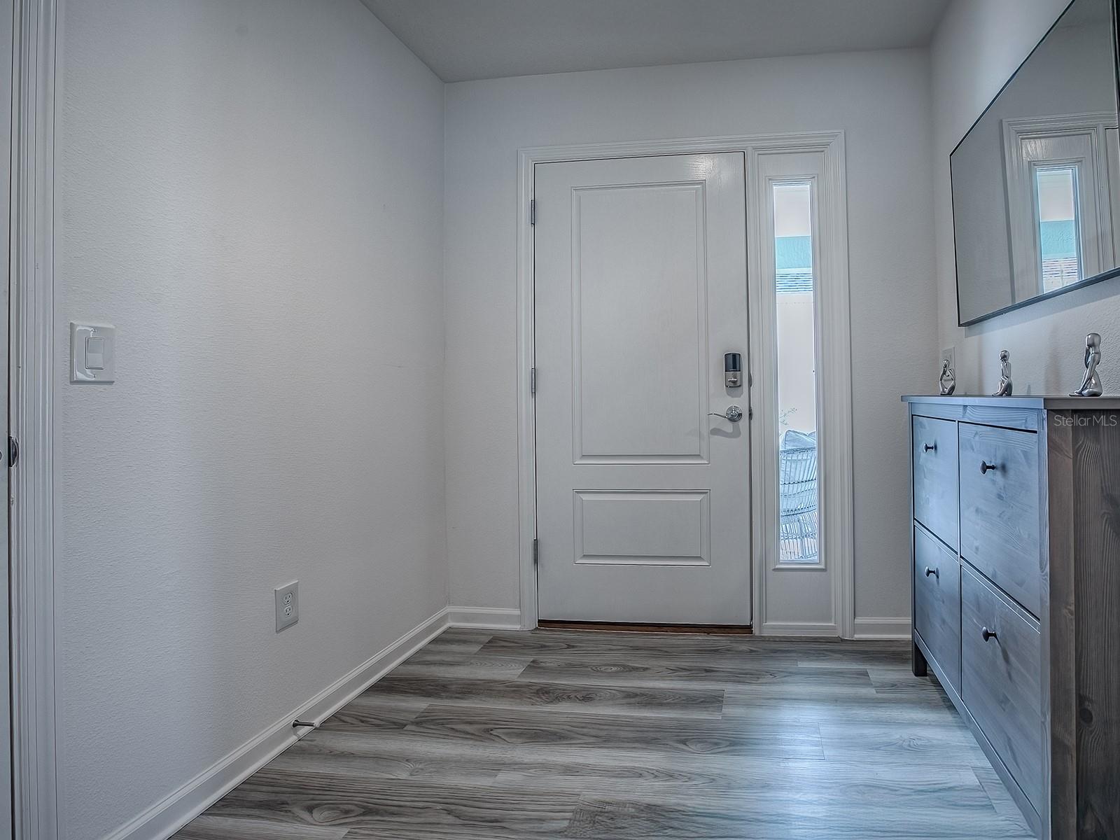 Image 6 of 61 For 7558 Hillard Lane