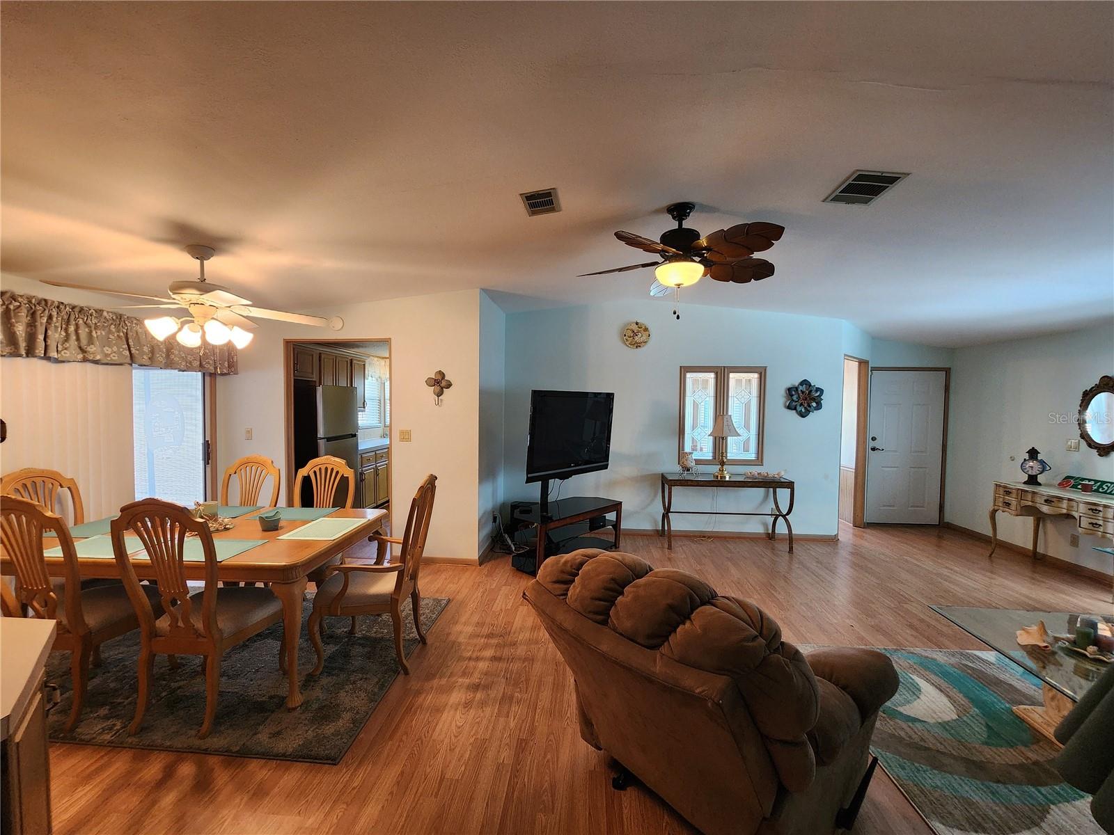 Image 23 of 51 For 204 Sweet Circle