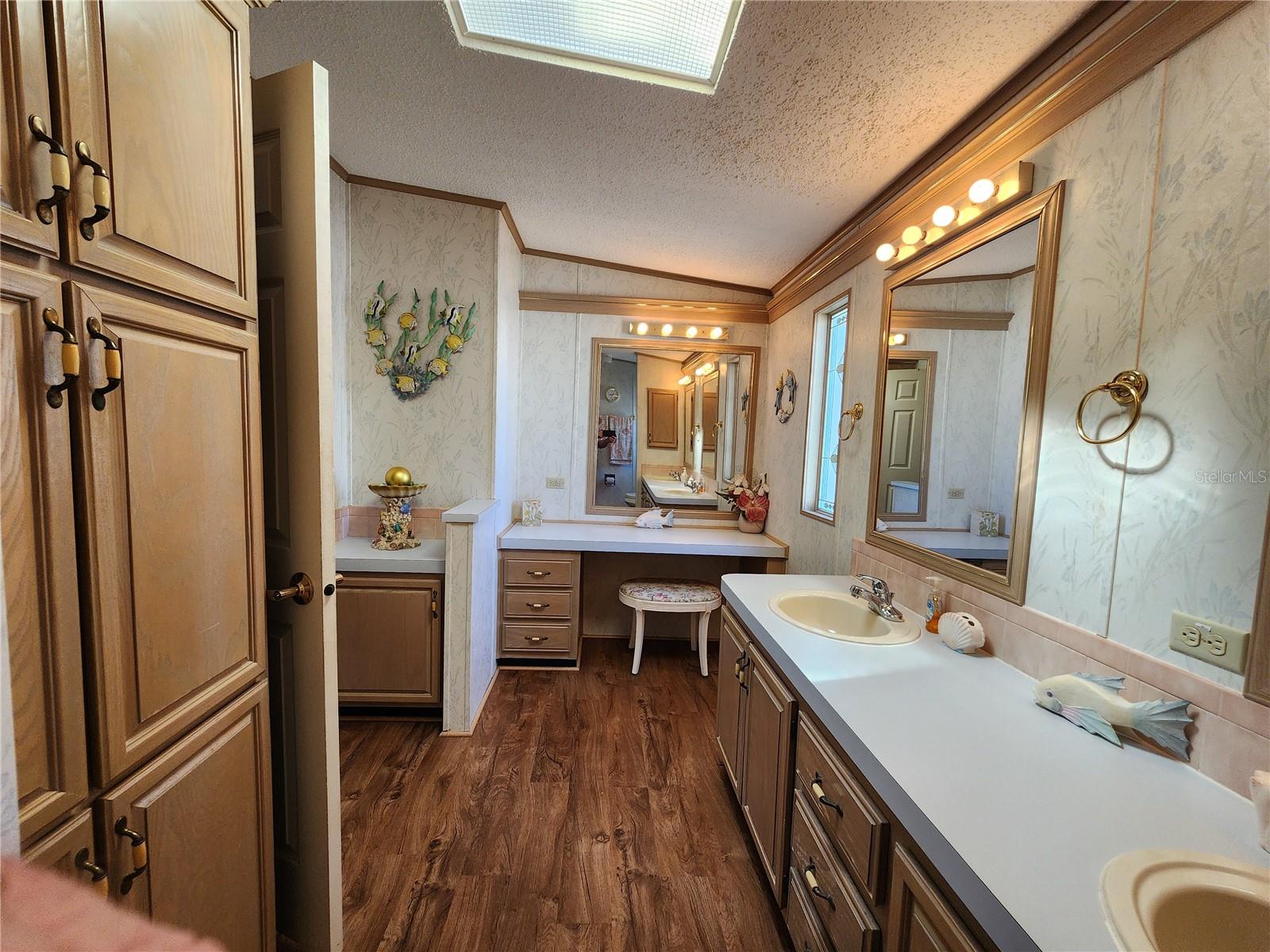 Image 40 of 51 For 204 Sweet Circle