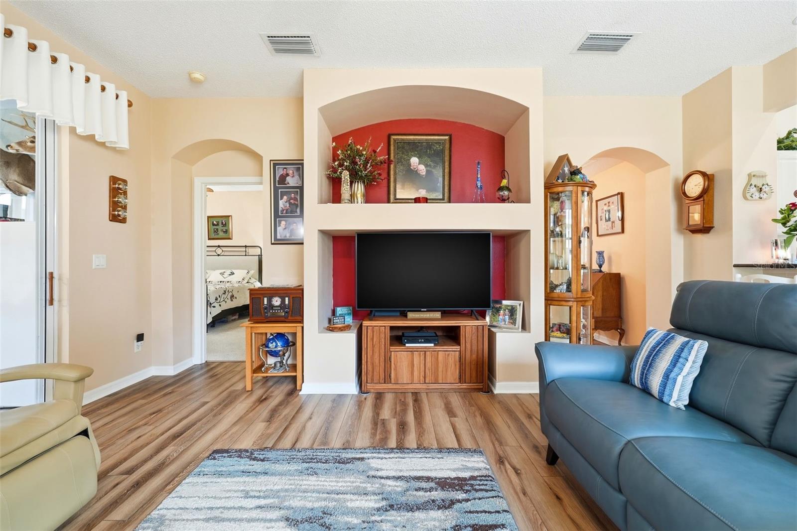 Image 7 of 31 For 6170 Sailboat Avenue