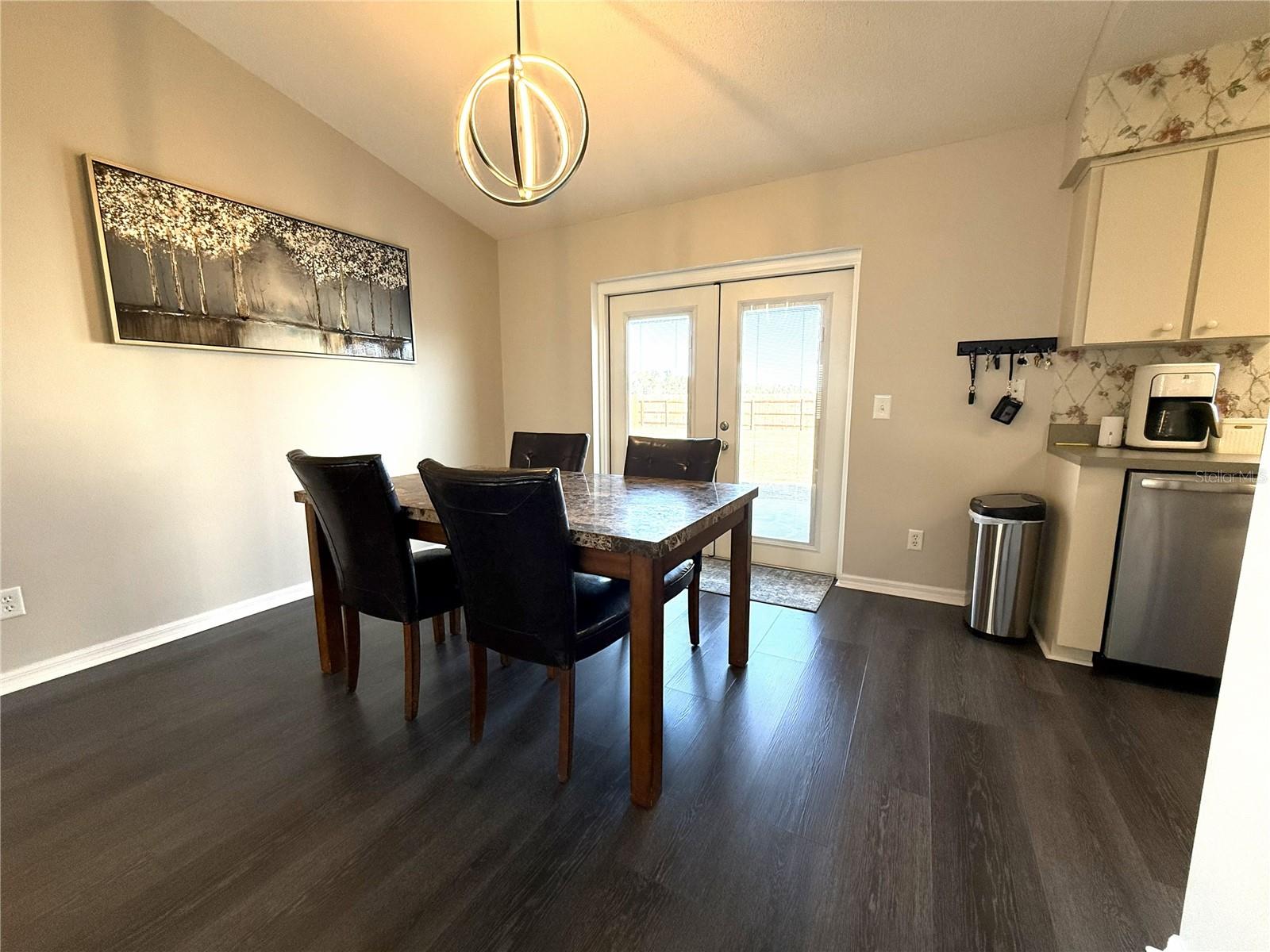 Image 11 of 33 For 514 Boitnott Lane