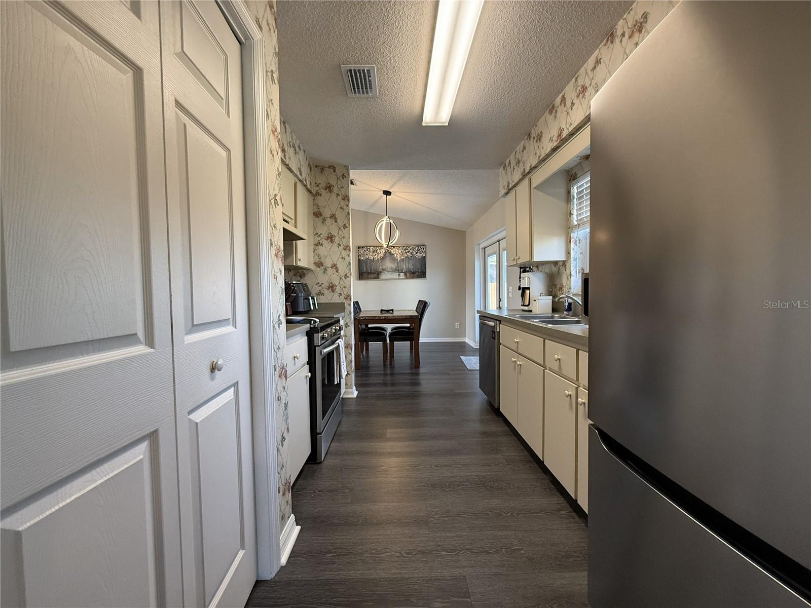 Image 15 of 33 For 514 Boitnott Lane