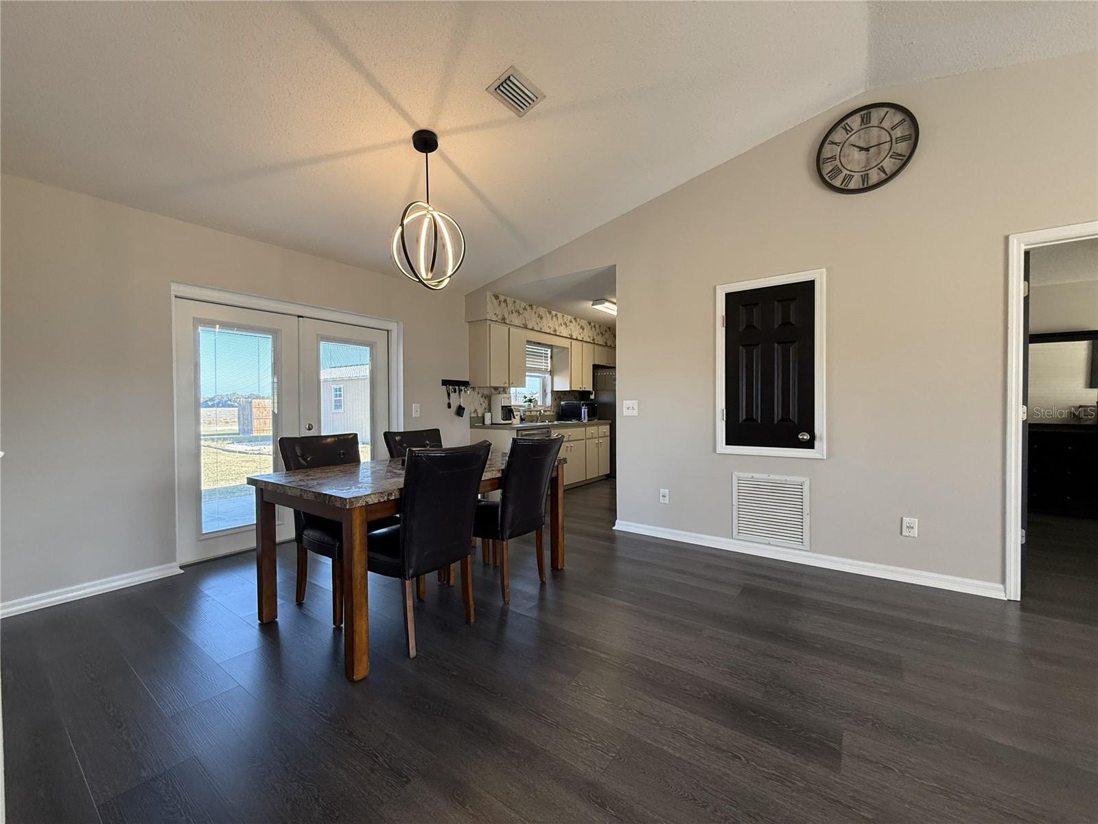 Image 17 of 33 For 514 Boitnott Lane