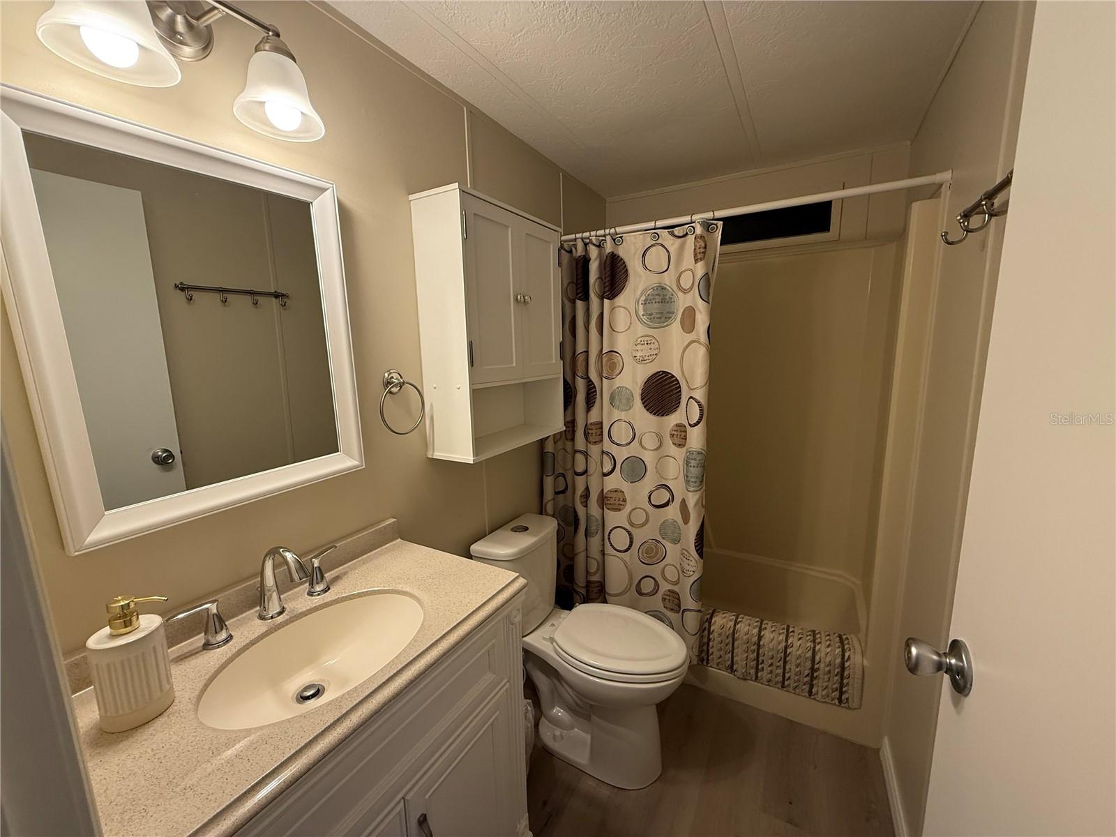 Image 9 of 21 For 102 Robin Lane