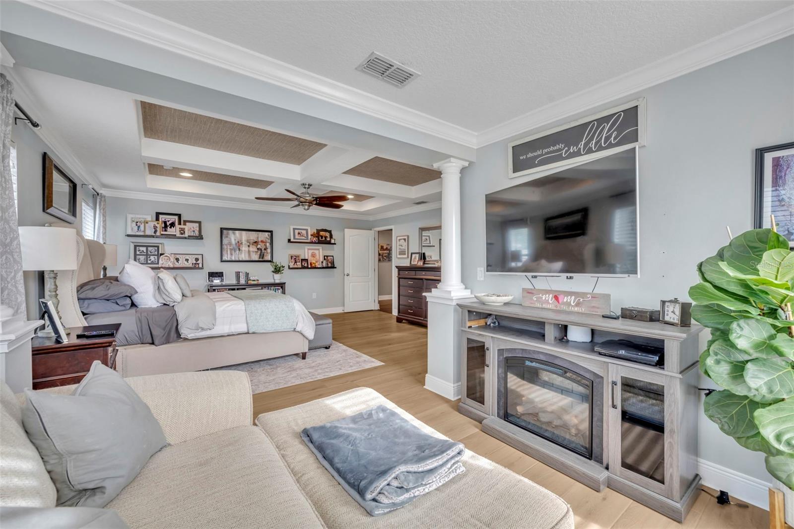 Image 33 of 52 For 4264 Bugle Street