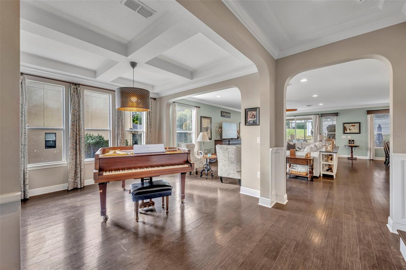 Image 8 of 52 For 4264 Bugle Street