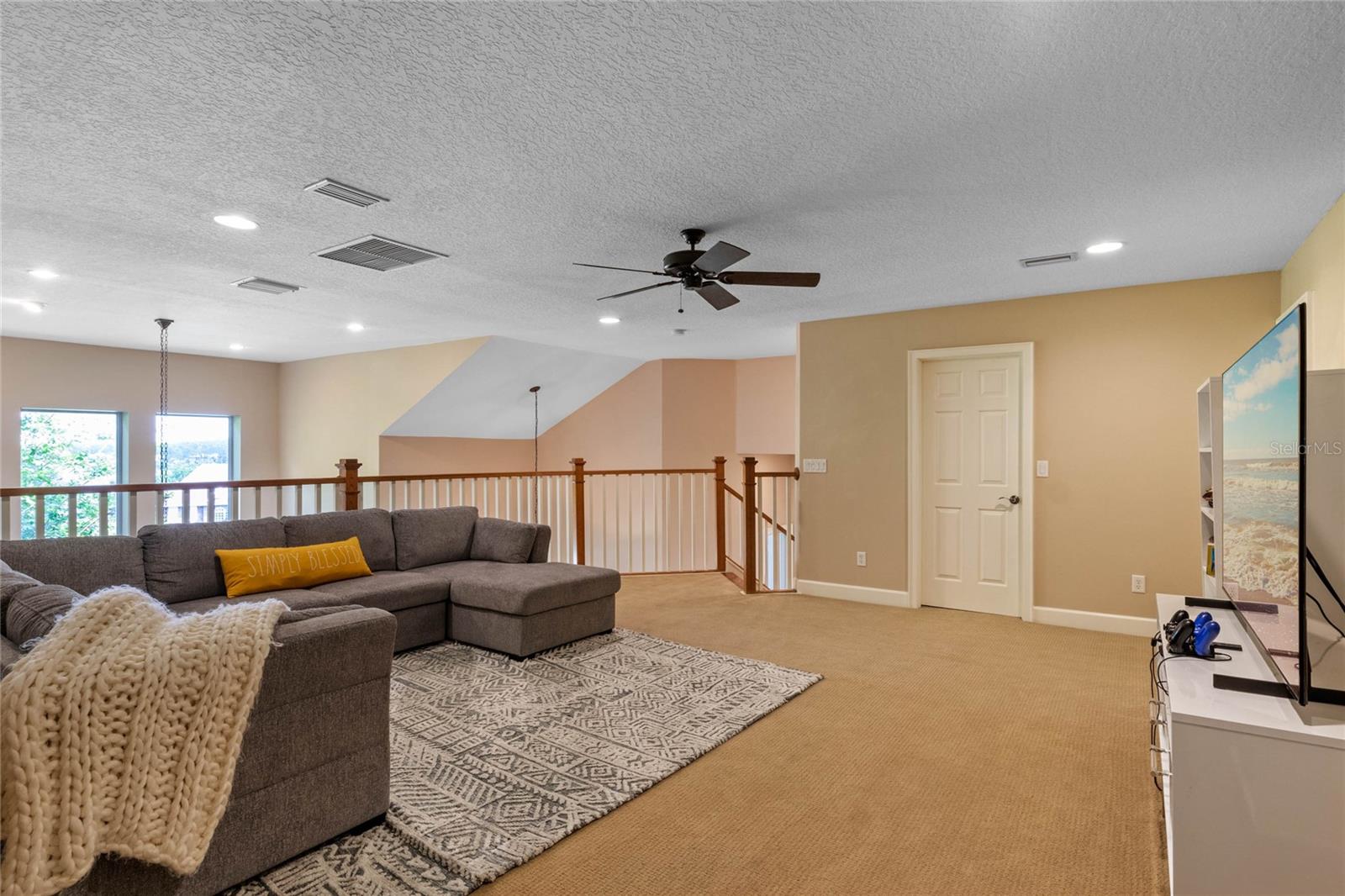 Image 15 of 36 For 16940 Apopka Springs Boulevard