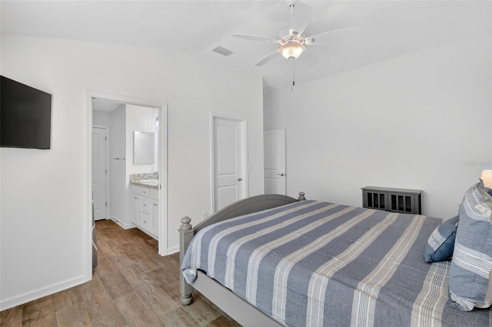 Image 17 of 30 For 5441 Boaz Avenue