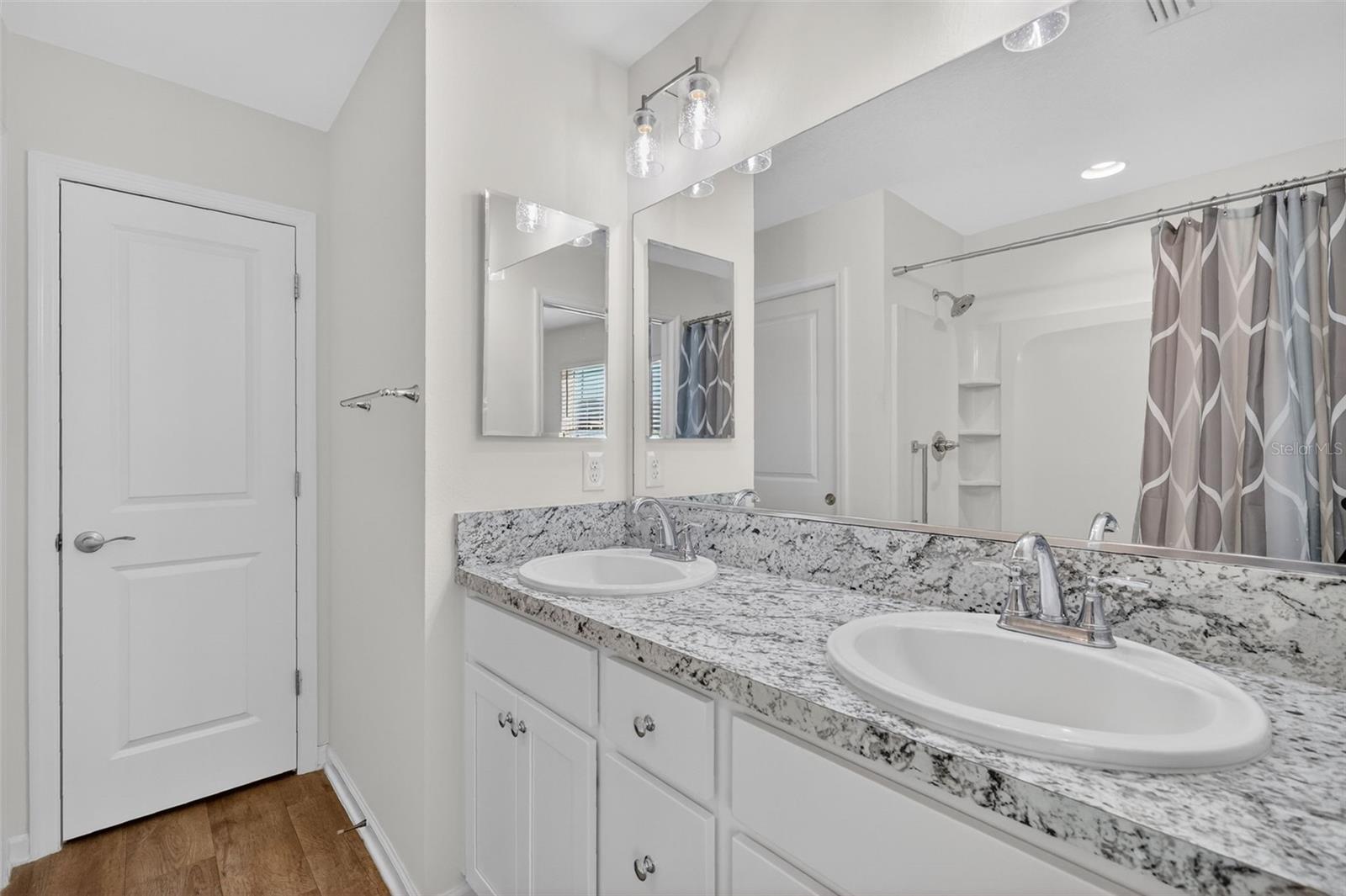 Image 19 of 30 For 5441 Boaz Avenue