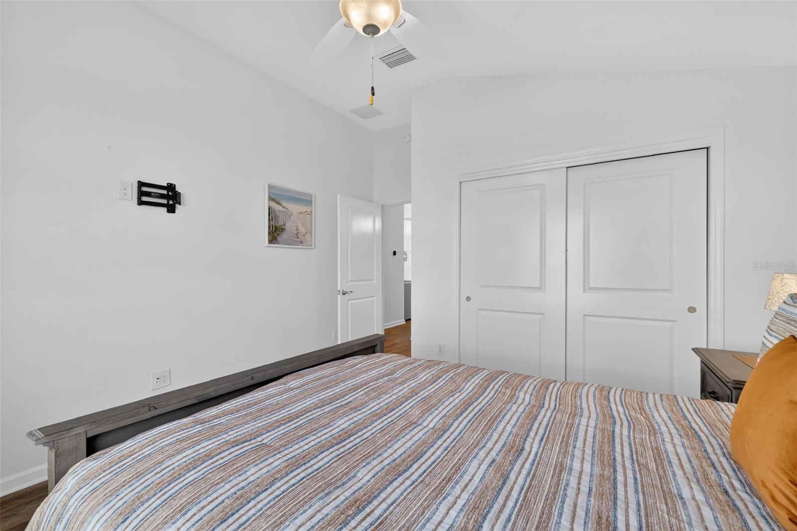 Image 22 of 30 For 5441 Boaz Avenue